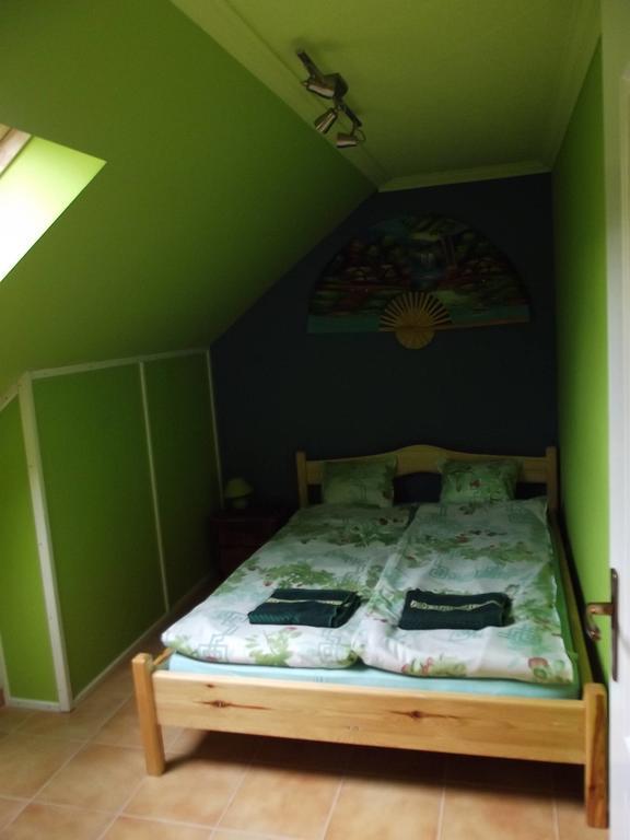 Oereg Diofa Vendeghaz Hotell Abaújszántó Rom bilde